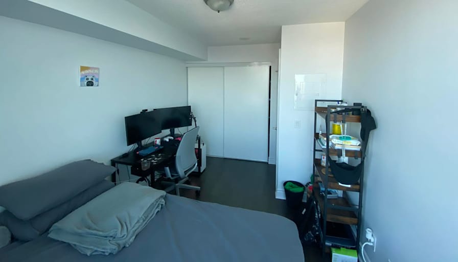 Nhat's room