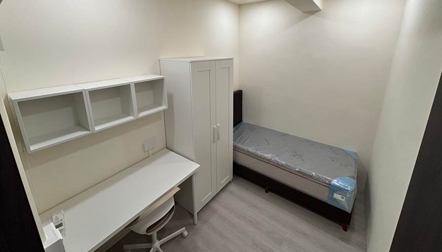 Harry Lee's room