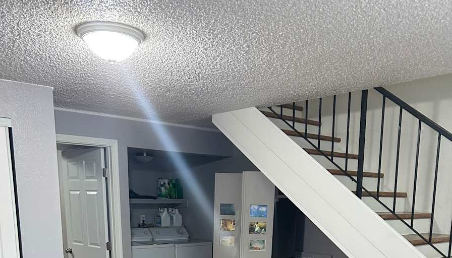 Leslie's room