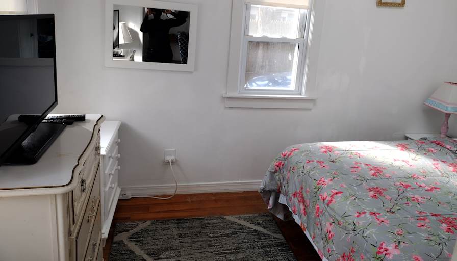 Cadol's room