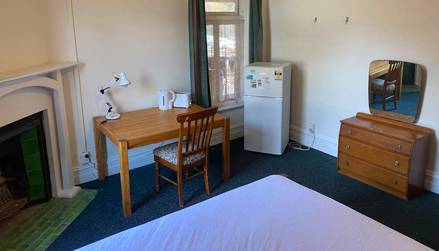 Queen Street Property's room