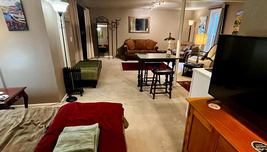 Elizabeth Hudetz's room