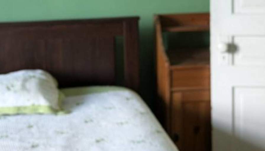 Gordon MacNeill's room