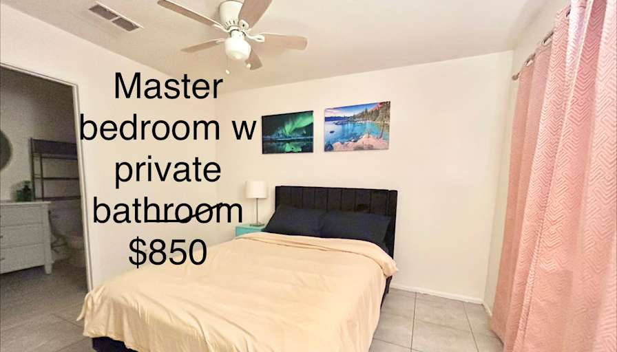 Oluwatoni Aderoju's room