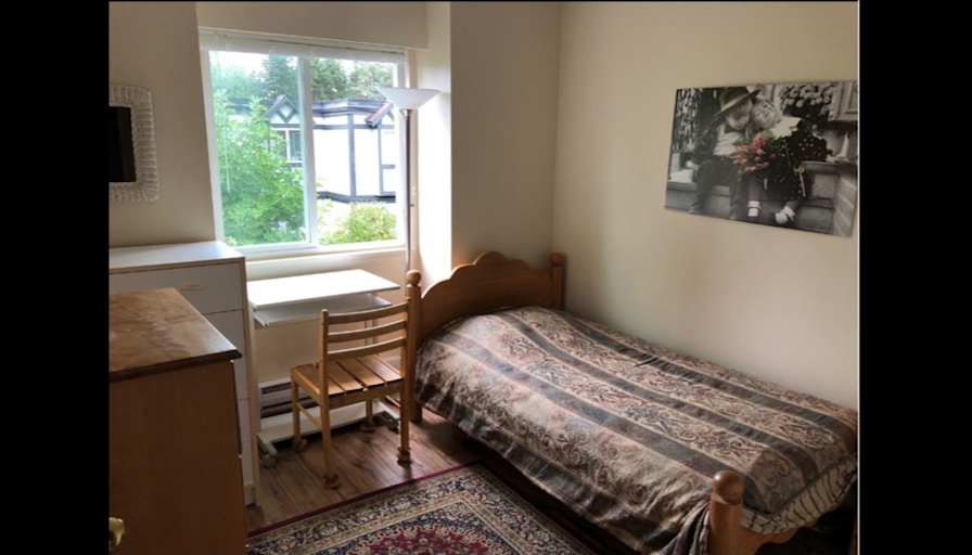 Eszter's room