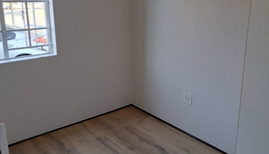 Lusani's room