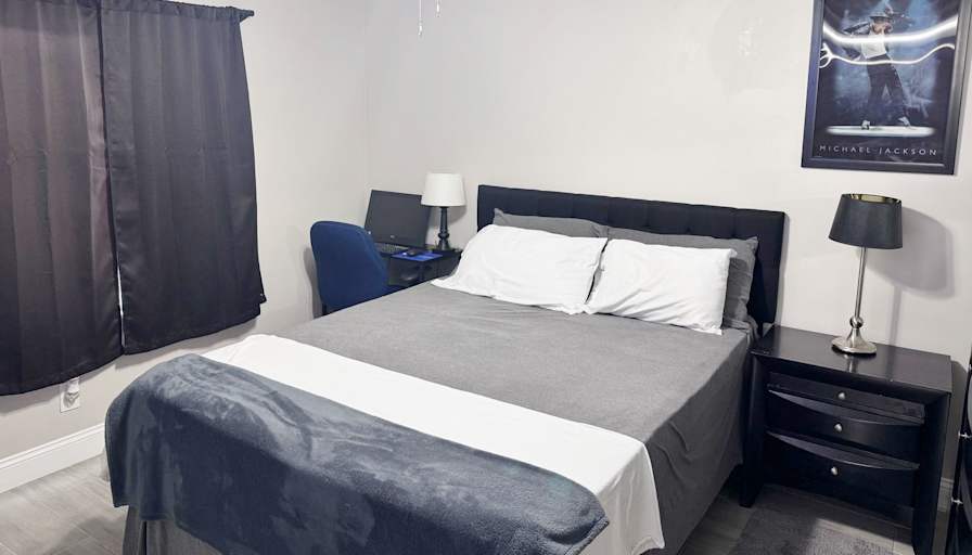 Jason Bryan, Realtor's room