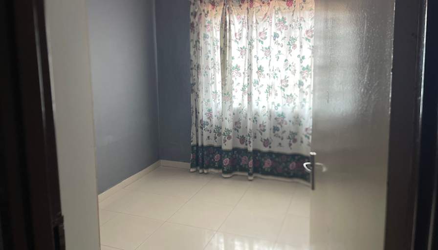 Victoria's room