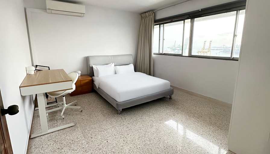 Gen's room