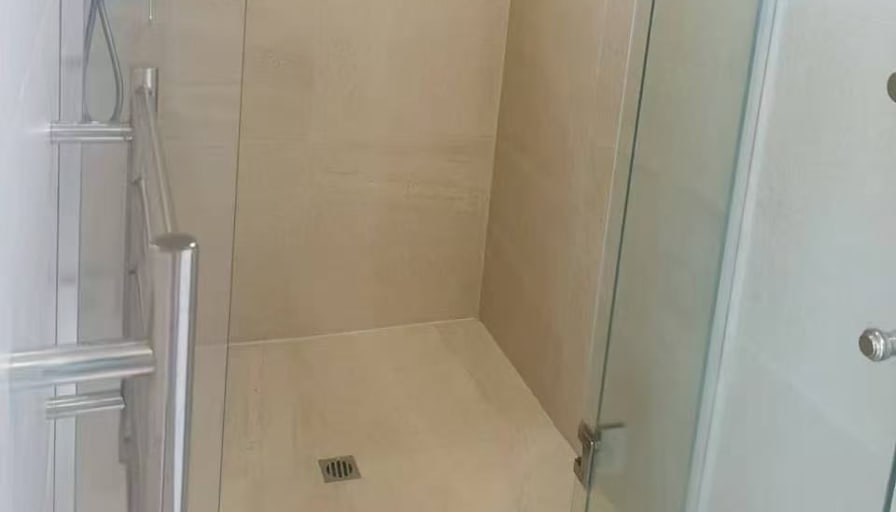 Jun's room