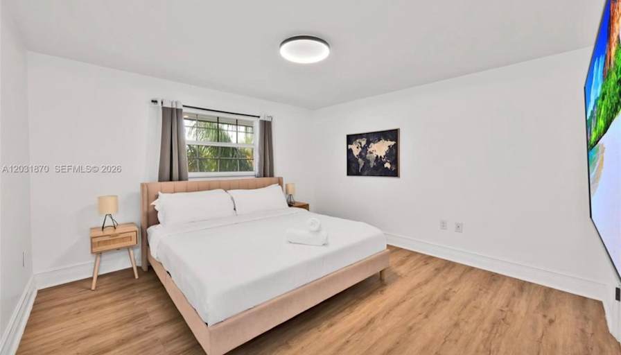Hope Parshikova's room