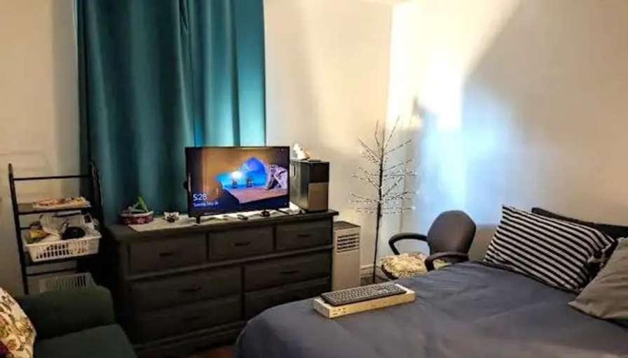 john bortolin's room