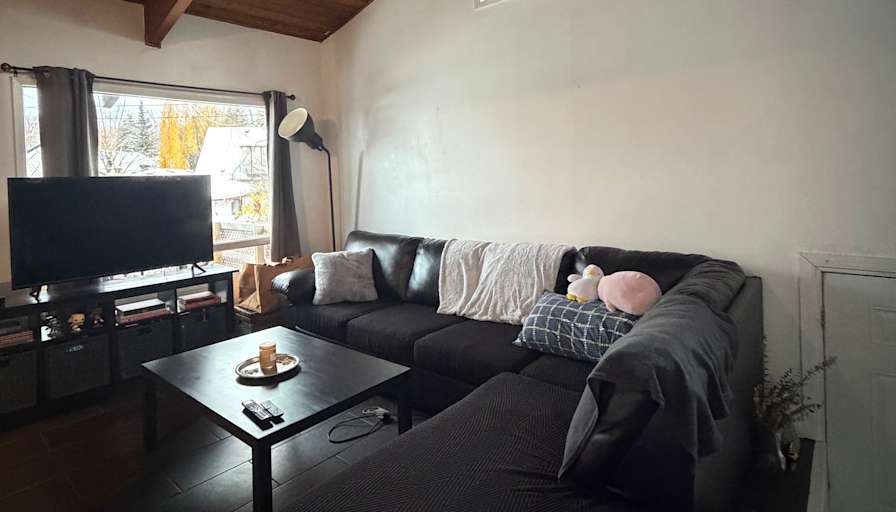 Tina's room