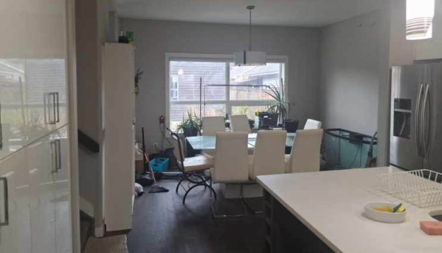 Sandra ann Semotiuk's room
