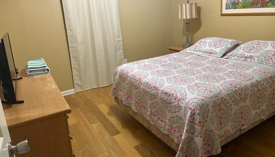 Elina Morales's room