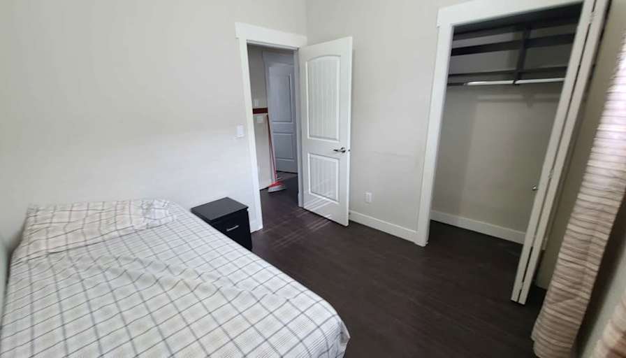 Shangeeth's room