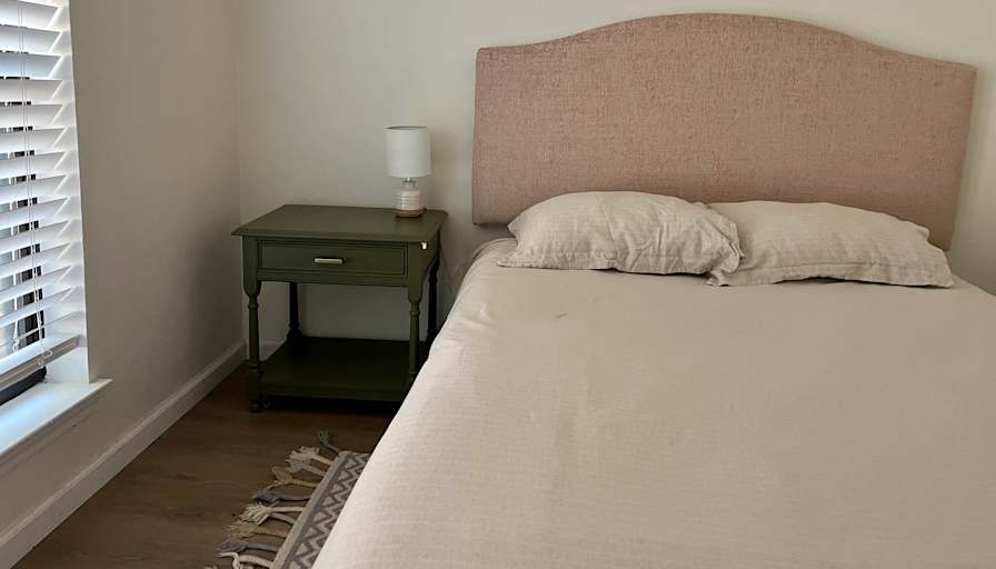 Carol mackey's room