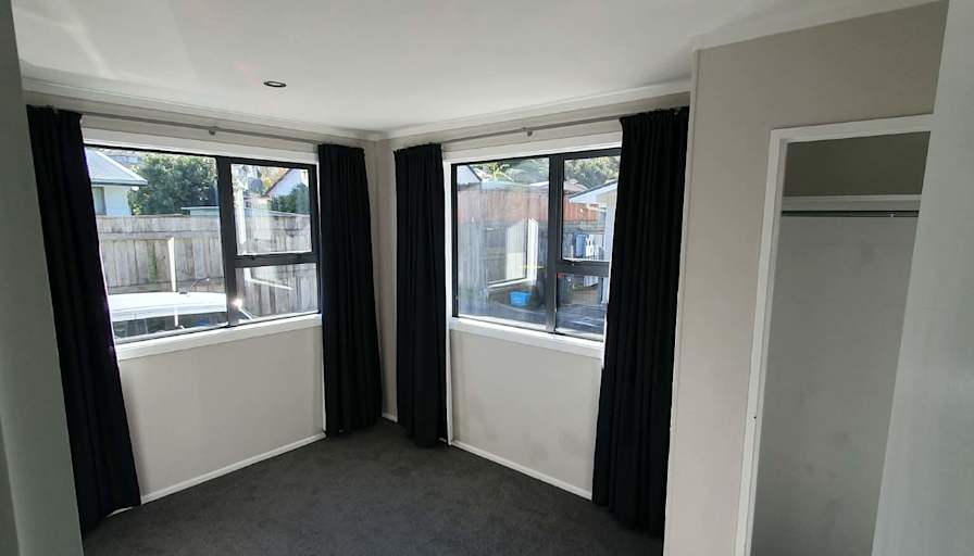 Ben Hard's room