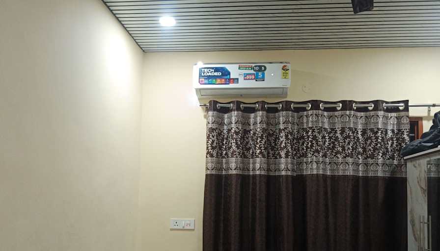 Armaan's room