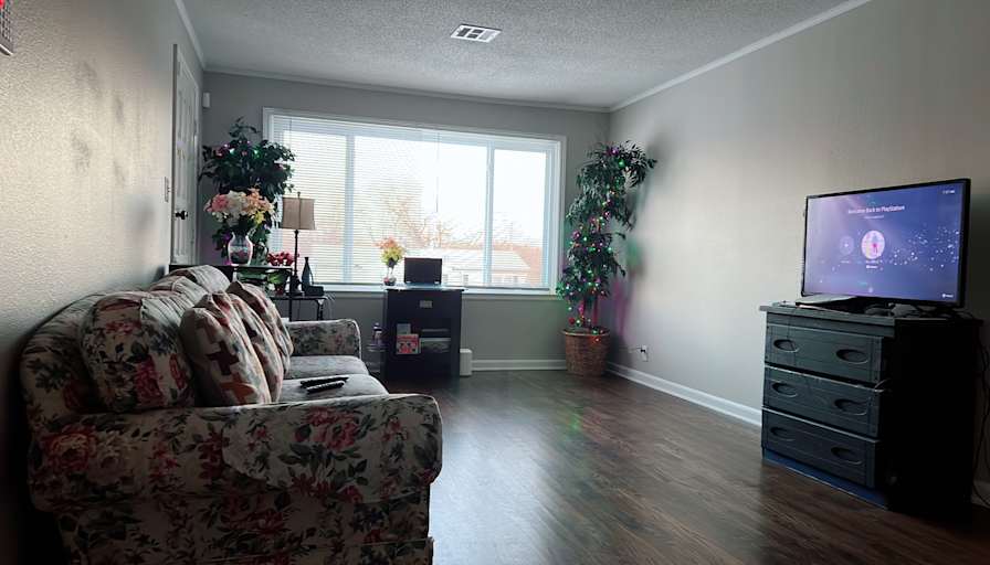 Benz's room