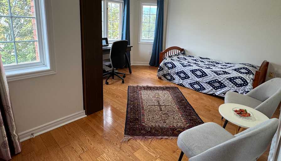 Fatemeh's room