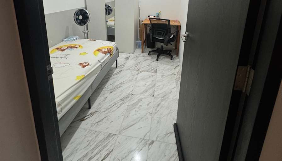 Fi's room