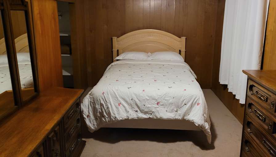 Mark's room