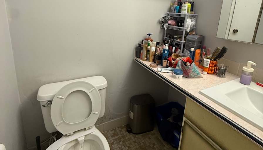 Saurav Anand's room