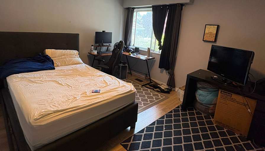 Susan Tse's room