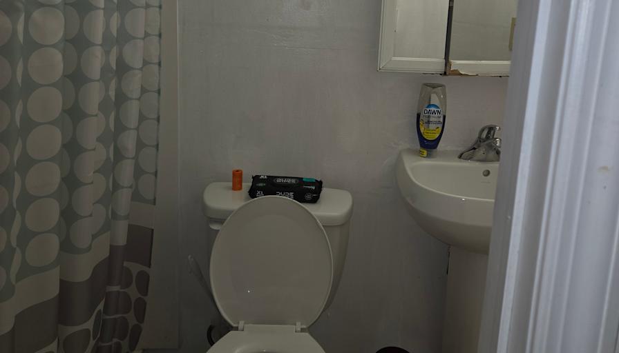 Dina's room