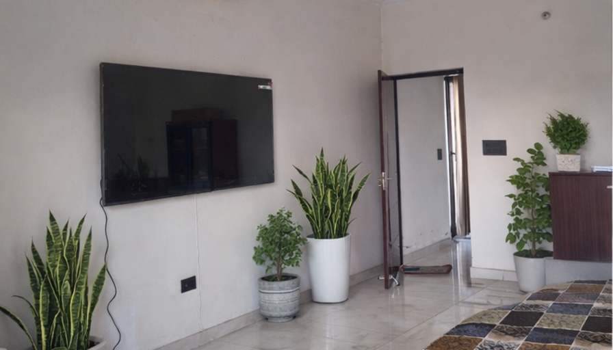 ASHUTOSH KUMAR TIWARY's room