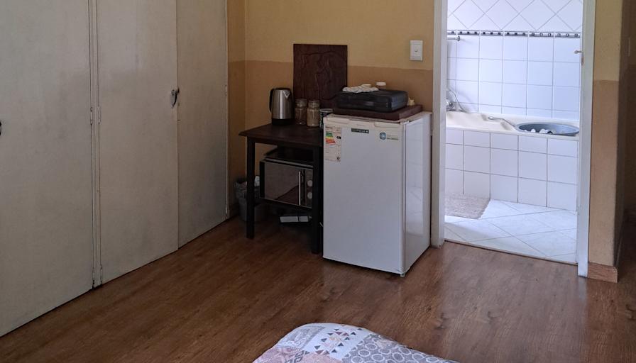 Deon's room