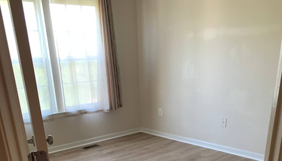 Dee's room