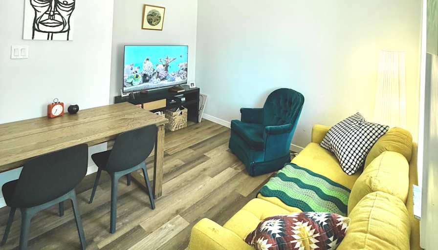 Éric's room