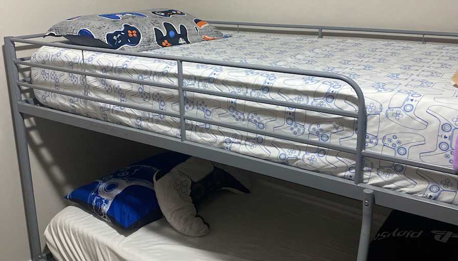 Pedro's room