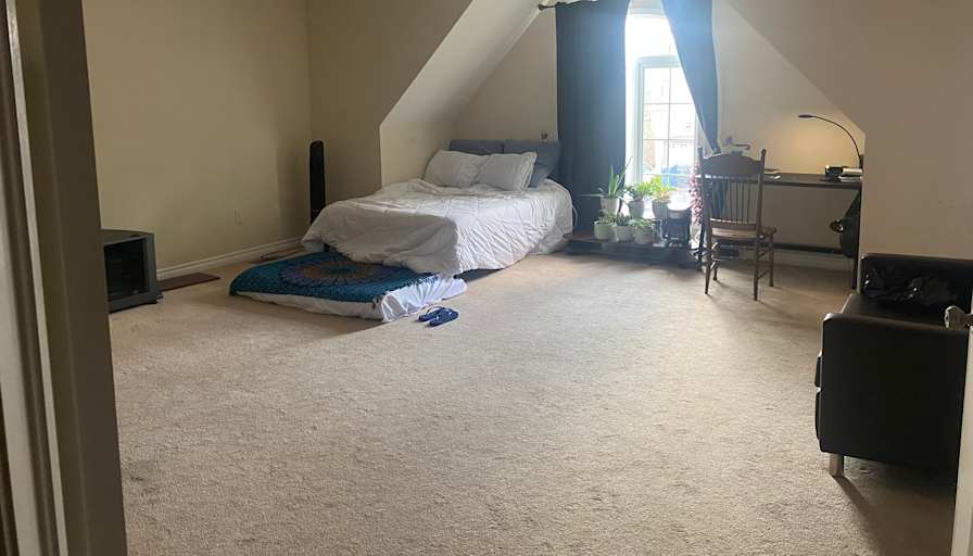 Sara's room