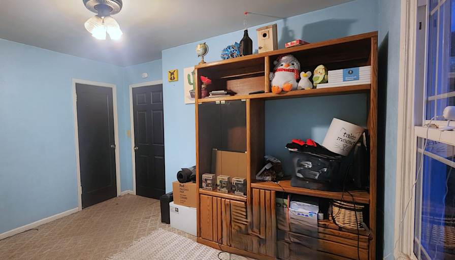 Yesi's room