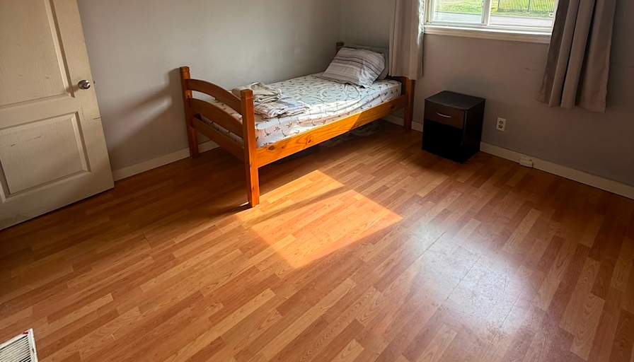 Ricardo's room