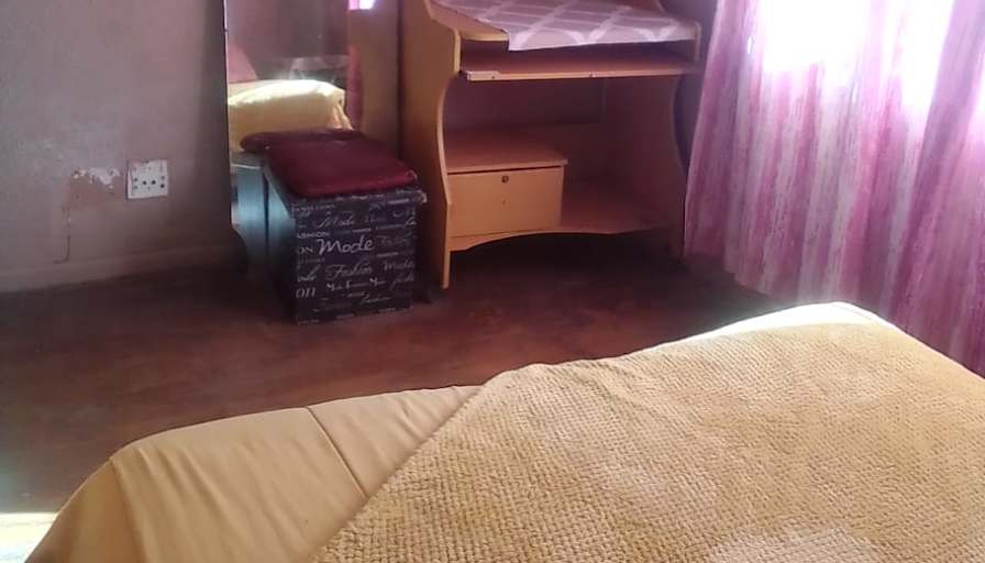 Christians's room