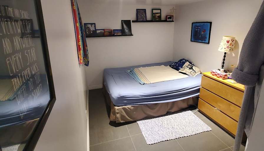 Leigh's room