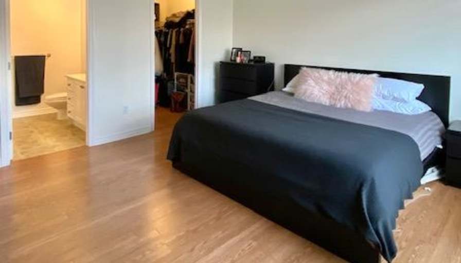 Yanike's room