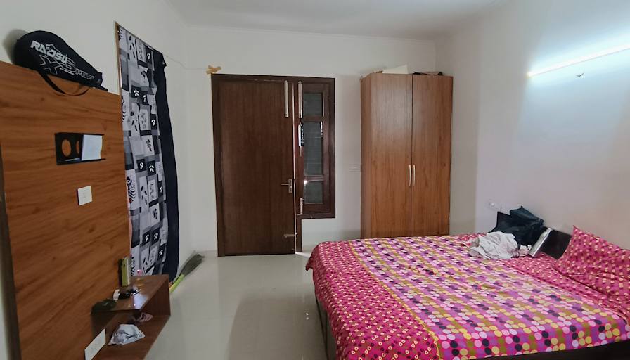 Abhinav Goel's room
