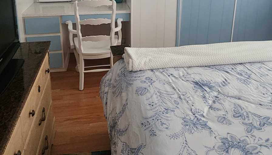 Simona's room
