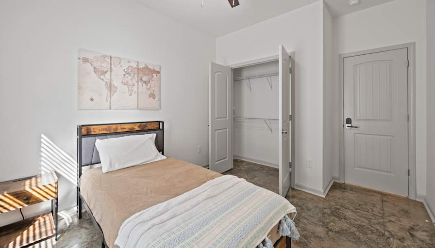 Carolina's room