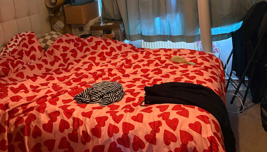 Leanne Officer's room