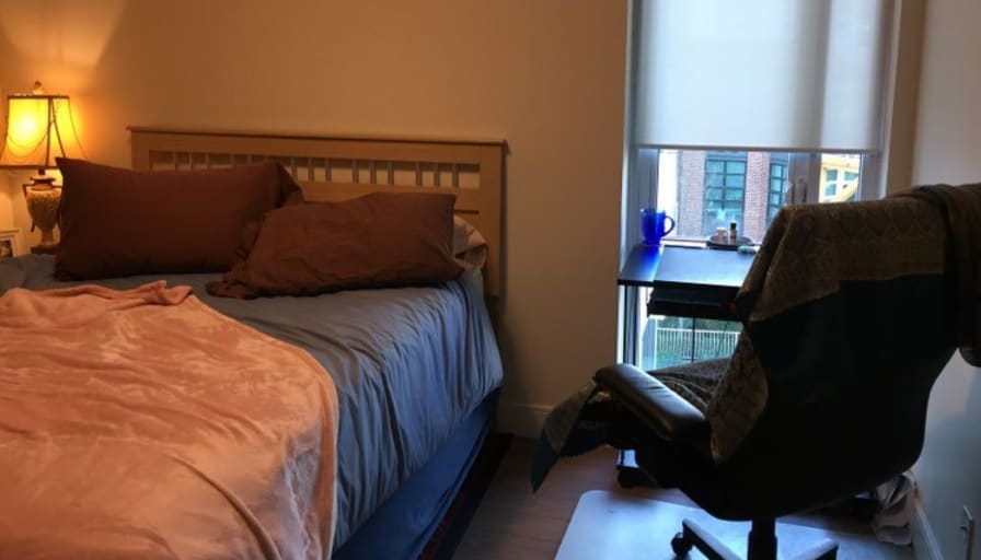 chloe ho's room