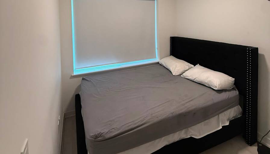 Tomi's room
