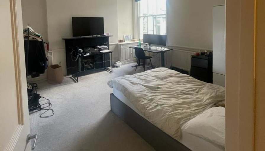 Fernán's room