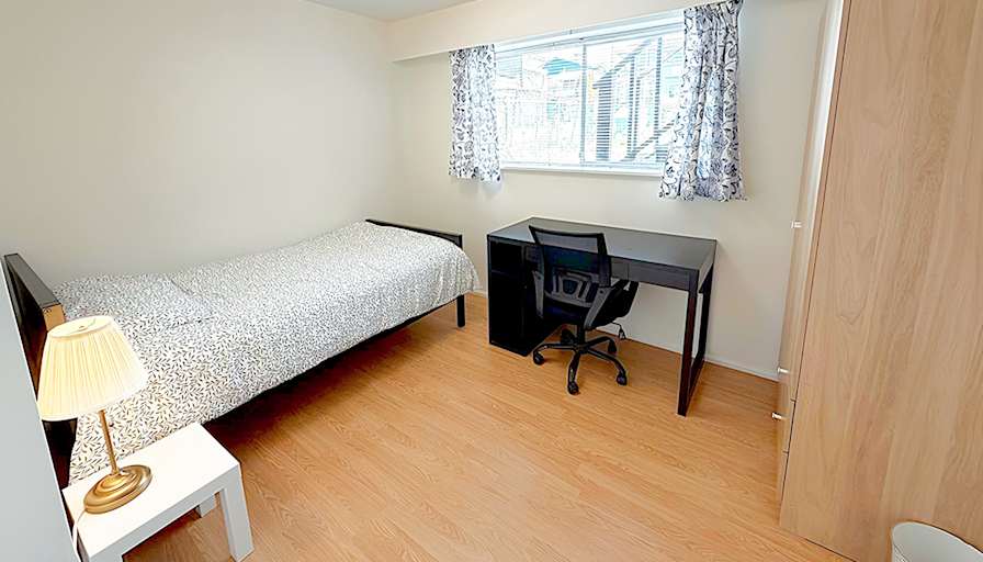 Shahram's room
