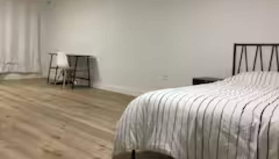 Mengyi Huang's room